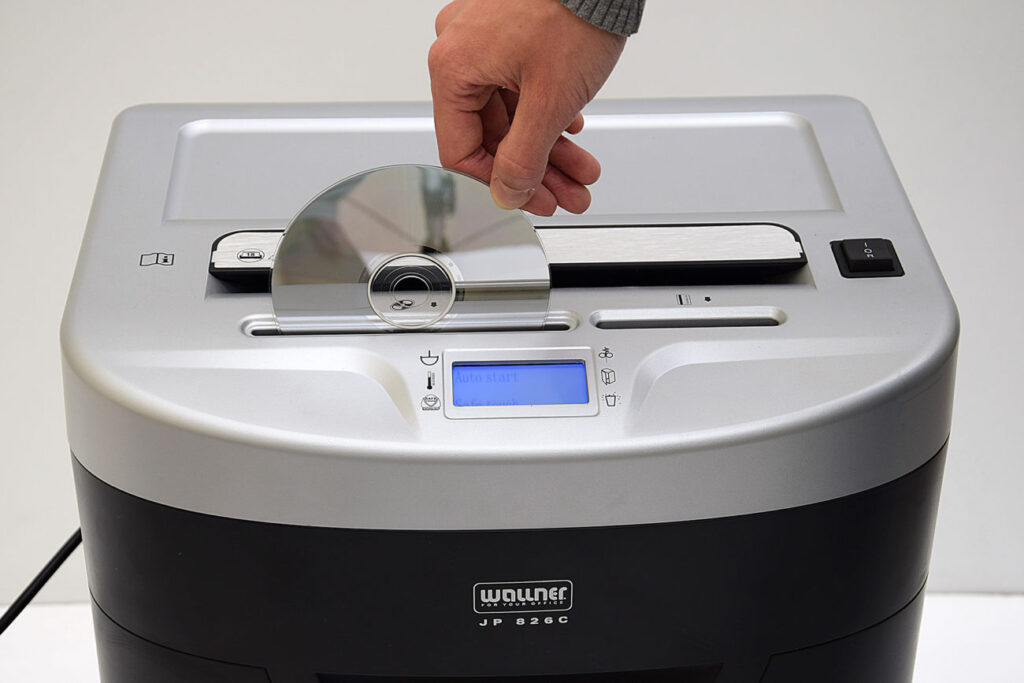 Niszczarka biurowa Wallner JP 826C, DIN 3, szer. 240 mm